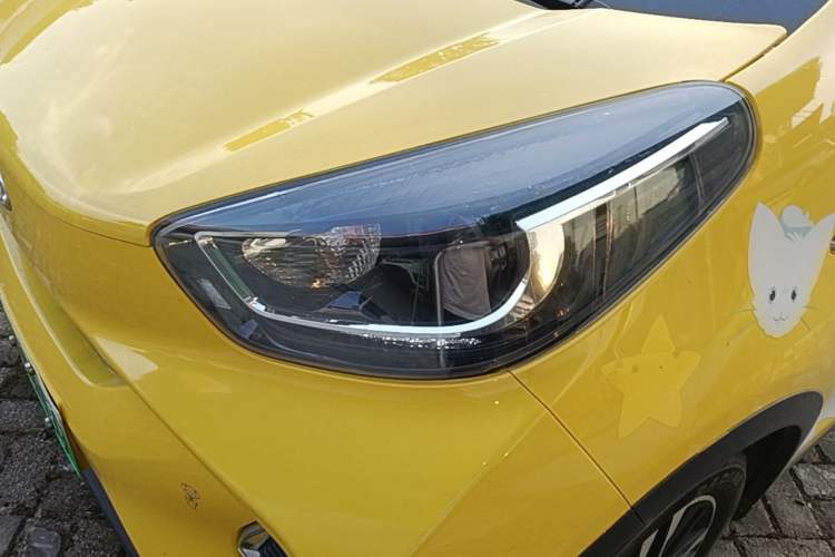 Used Chery QQ Little Ant 2021 200 000-Yuan Ant Fan Edition Oxygen Version Lithium Iron Phosphate 301 km Left Front Headlight