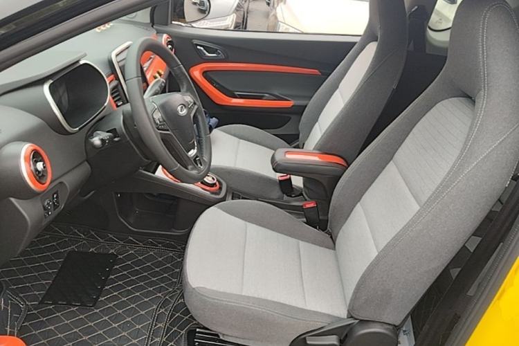 Used Chery QQ Little Ant 2021 150 000 Yuan "Ant Fan" Edition New Ant Cool Version Lithium-Ion Battery Left Front Seat