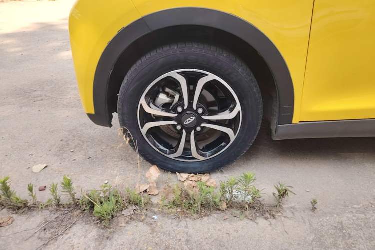Used Chery QQ Little Ant 2021 150 000 Yuan Ant Fan Edition New Ant Cool Version Lithium Iron Phosphate Left Front Wheel Hub