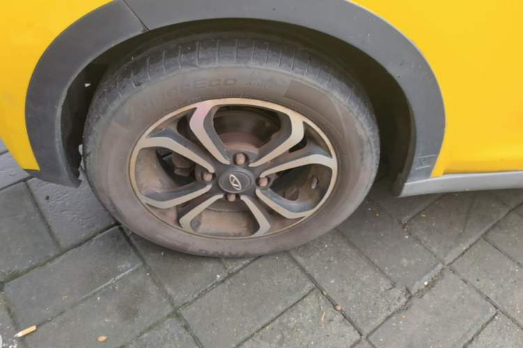 Used Chery QQ Little Ant 2021 150 000 Yuan Ant Fan Edition Ant Trend Version Lithium Iron Phosphate Left Front Wheel Hub