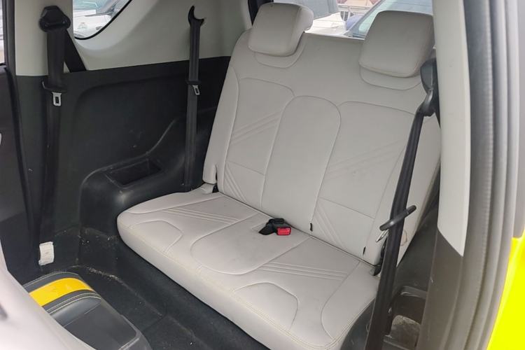 Used Chery QQ Little Ant 2021 200 000-Yuan Ant Fan Edition Talent Version NMC Battery 408 km续航 Left Rear Seat