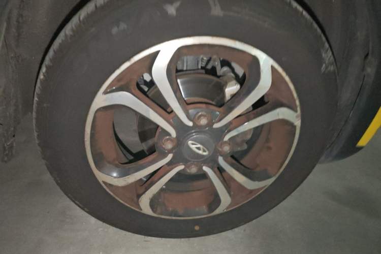 Used Chery QQ Little Ant 2021 150 000 Yuan "Ant Fan" Edition Ant Cool Version with Ternary Lithium Right Front Wheel Hub