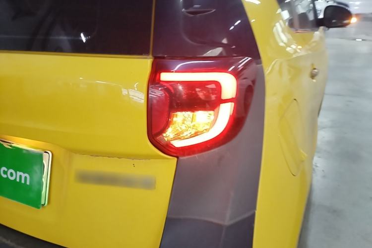 Used Chery QQ Little Ant 2021 150 000 Yuan "Ant Fan" Edition New Ant Xuan Version Lithium-NMC Battery Right Rear Taillight