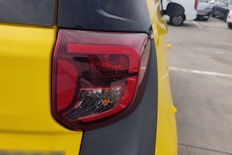 Used Chery QQ Little Ant 2021 200 000-Yuan Ant Fan Edition Talent Version NMC Battery 408 km续航 Right Rear Taillight