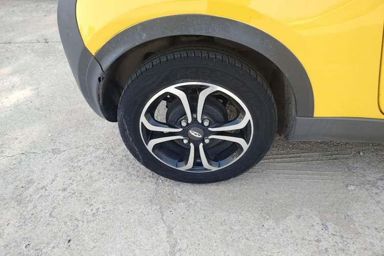 Used Chery QQ Little Ant 2021 150 000 Yuan Ant Fan Edition New Ant Cool Version Lithium Iron Phosphate Right Rear Wheel Hub