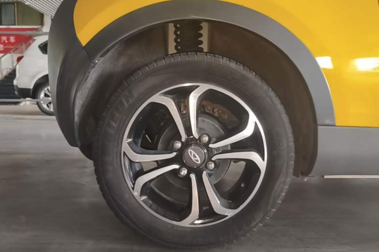 Used Chery QQ Little Ant 2021 Revised Version 150 000 Yuan Ant Fan Edition New Ant Luxe Version Lithium Iron Phosphate Right Rear Wheel Hub