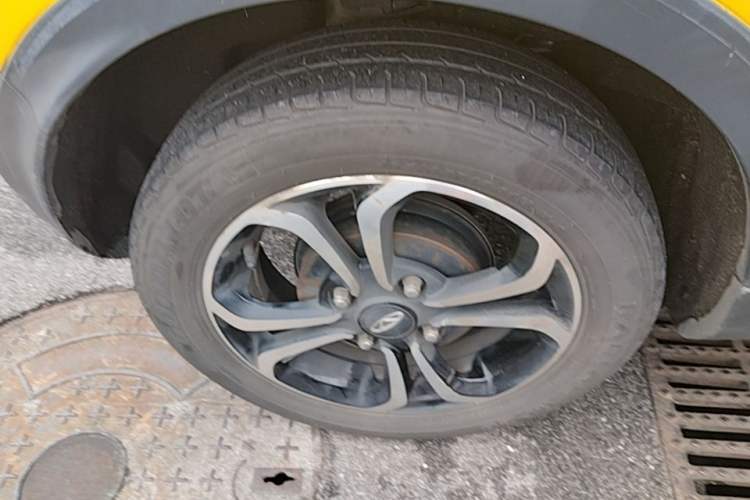 Used Chery QQ Little Ant 2021 150 000 Yuan "Ant Fan" Edition New Ant Cool Version Lithium-Ion Battery Right Rear Wheel Hub