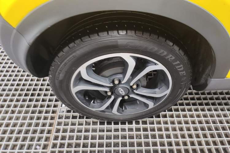 Used Chery QQ Little Ant 2021 150 000 Yuan Ant Fan Edition Ant Stylish Version Lithium Iron Phosphate Right Rear Wheel Hub