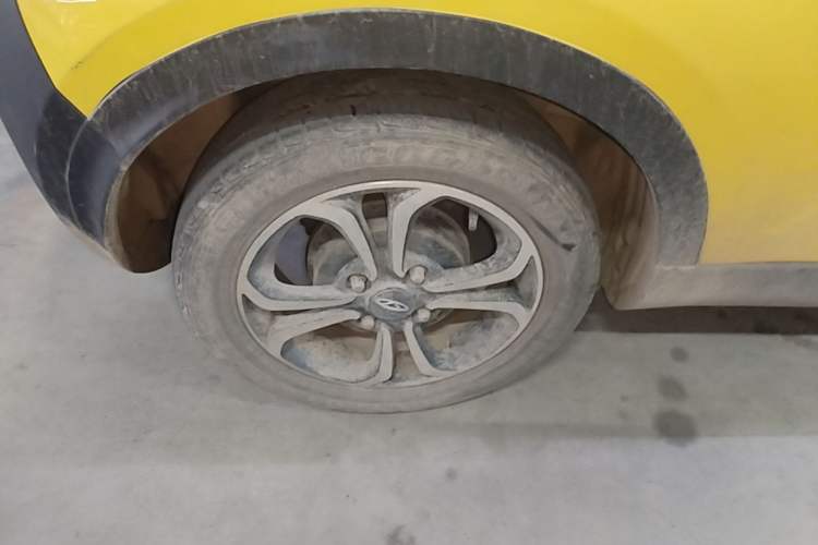 Used Chery QQ Little Ant 2021 150 000 Yuan "Ant Fan" Edition New Ant Xuan Version Lithium-NMC Battery Right Rear Wheel Hub