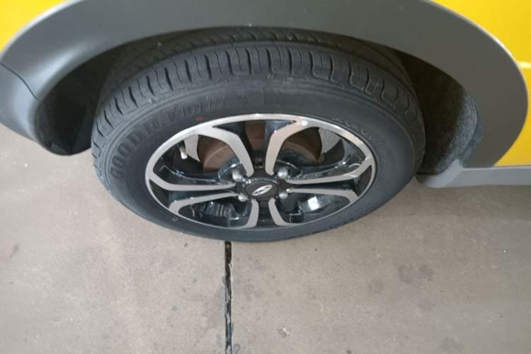 Used Chery QQ Little Ant 2021 150 000 Yuan Ant Fan Edition Ant Cool Version Lithium Iron Phosphate Right Rear Wheel Hub