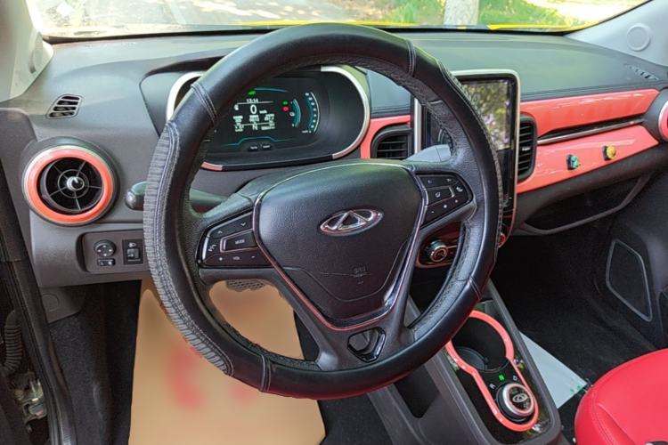Used Chery QQ Little Ant 2021 150 000 Yuan Ant Fan Edition Ant Cool Version Lithium Iron Phosphate Steering Wheel