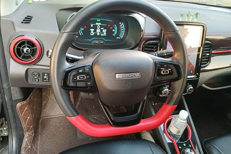 Used Chery QQ Little Ant 2021 200 000-Yuan Ant Fan Edition Oxygen Version Lithium Iron Phosphate 301 km Steering Wheel