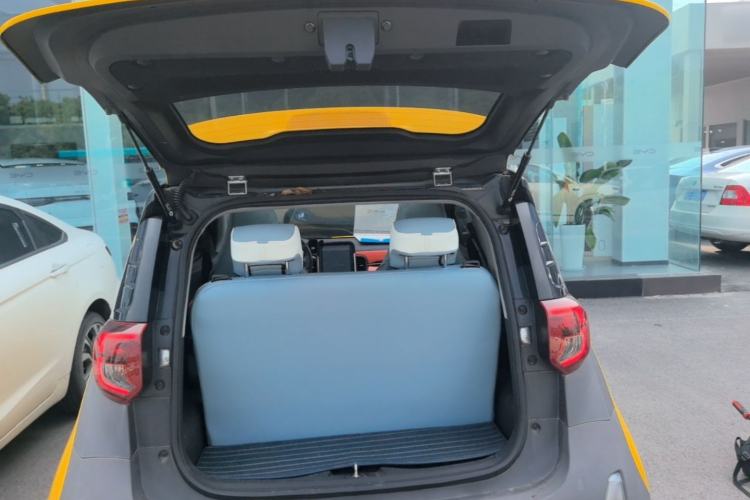 Used Chery QQ Little Ant 2021 200 000 Yuan "Ant Fan" Edition Energized Version NMC Lithium Battery 301 km Trunk