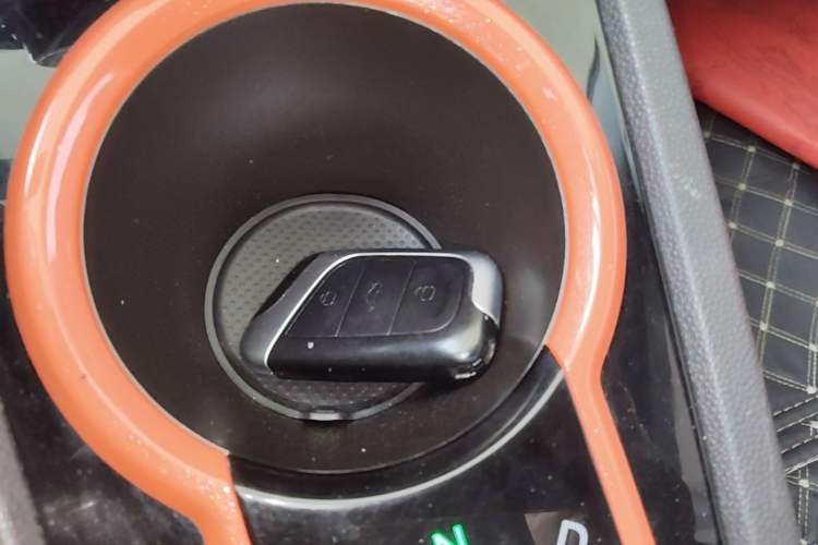 Used Chery QQ Little Ant 2021 150 000 Yuan Ant Fan Edition Ant Trend Version Lithium Iron Phosphate Vehicle Key