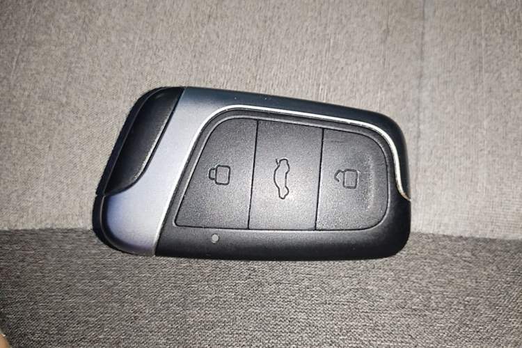 Used Chery QQ Little Ant 2021 150 000 Yuan "Ant Fan" Edition New Ant Xuan Version Lithium-NMC Battery Vehicle Key