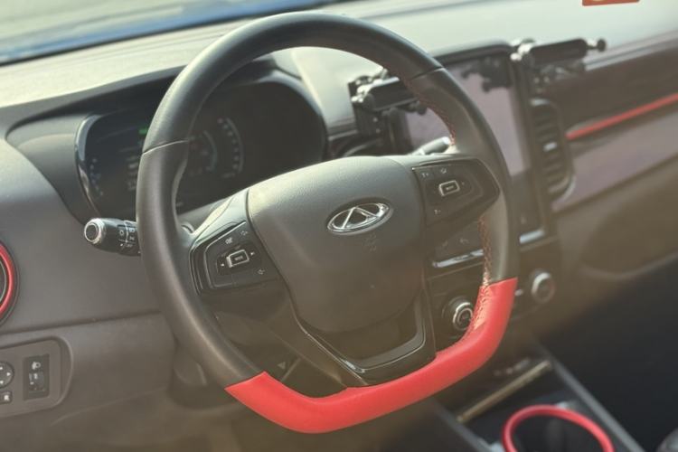 Used Chery QQ Little Ant 2022 Restyled Version Sweet Pink Edition Half-Sugar Version 28.8 kWh 30 kW 301 km Interior 2