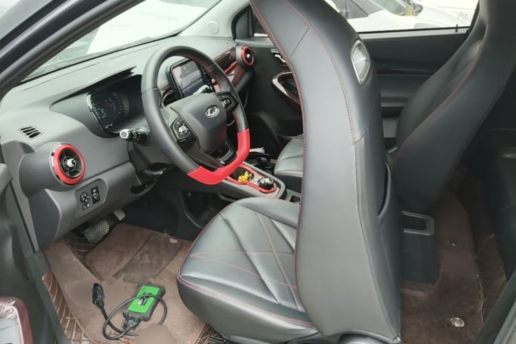Used Chery QQ Little Ant 2022 Revised Version Sweet Pink Edition Half-Sugar Version Lithium Iron Phosphate 30.7 kWh 30 kW 301 km Left Front Seat