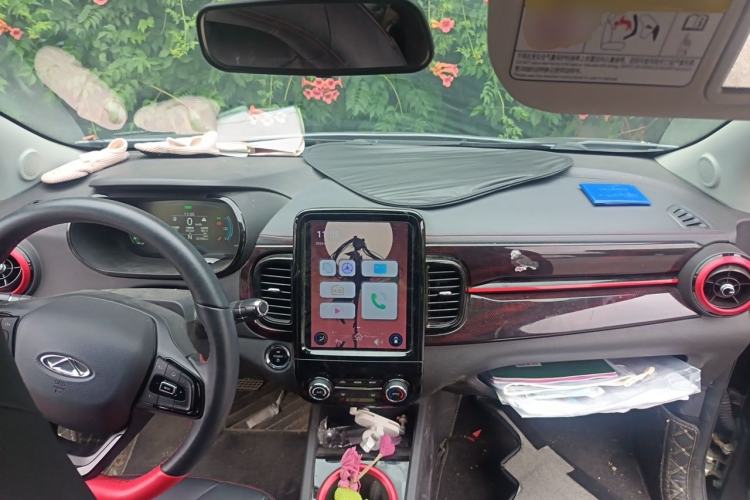 Used Chery QQ Little Ant 2022 Sweet Pink Edition Half-Sugar Version Lithium Iron Phosphate 30 kW 301 km Center Console
