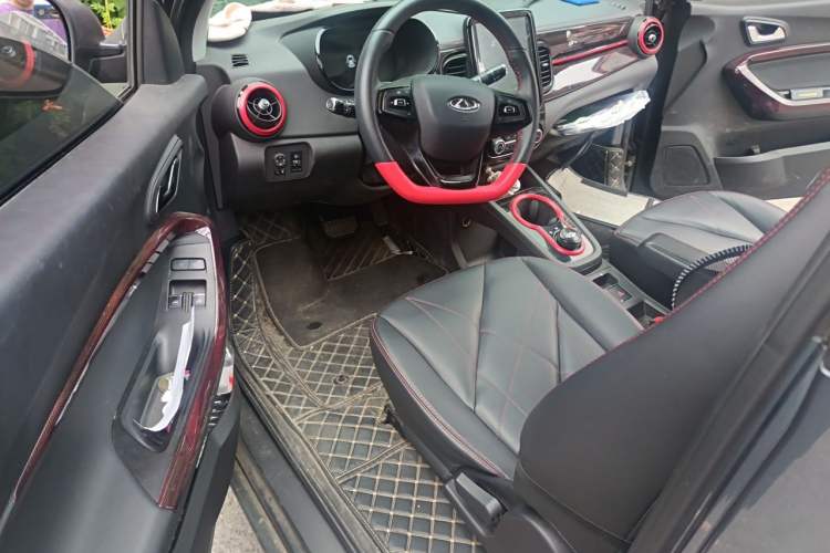 Used Chery QQ Little Ant 2022 Sweet Pink Edition Half-Sugar Version Lithium Iron Phosphate 30 kW 301 km Driver Seat