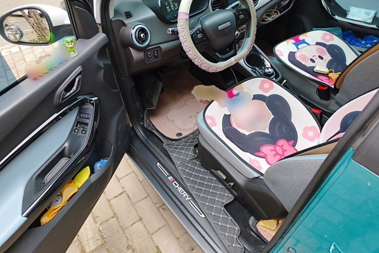 Used Chery QQ Little Ant 2022 Sweet Pink Edition Full-Sugar Version Lithium Iron Phosphate 30 kW 301 km Driver Seat