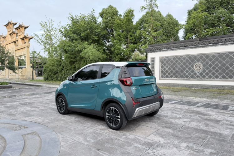 Used Chery QQ Little Ant 2022 Revised Version Sweet Pink Edition Half-Sugar Version Lithium Iron Phosphate 30.7 kWh 30 kW 301 km Exterior 4