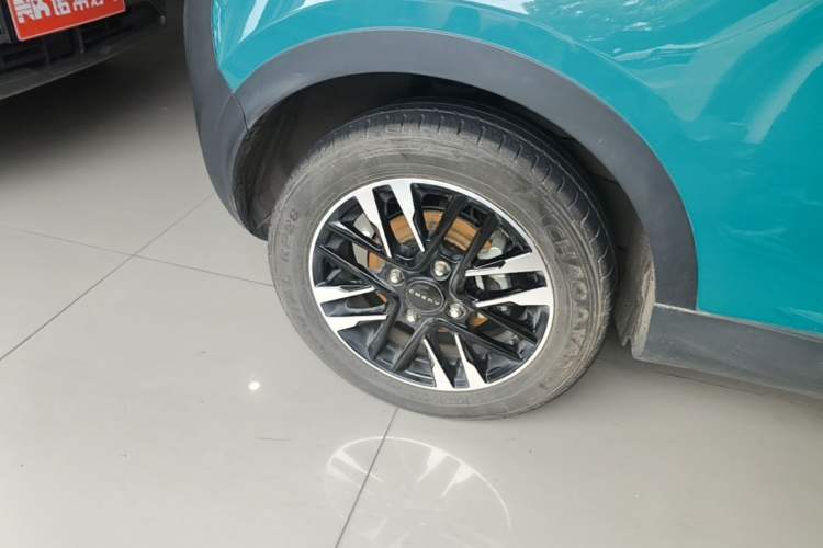 Used Chery QQ Little Ant 2022 Revised Version Sweet Pink Edition Half-Sugar Version Lithium Iron Phosphate 30.7 kWh 30 kW 301 km Exterior 5