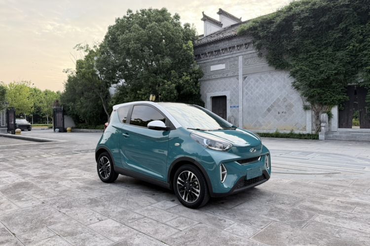 Used Chery QQ Little Ant 2022 Revised Version Sweet Pink Edition Half-Sugar Version Lithium Iron Phosphate 30.7 kWh 30 kW 301 km Exterior 6