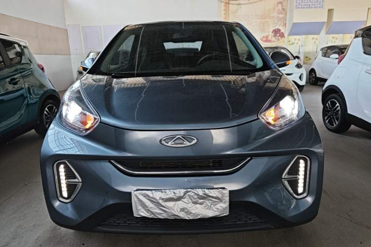Used Chery QQ Little Ant 2022 Revised Version Sweet Pink Edition Half-Sugar Version Lithium Iron Phosphate 30.7 kWh 30 kW 301 km Front