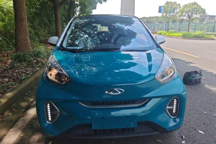 Used Chery QQ Little Ant 2022 Revised Version Sweet Pink Edition Half-Sugar Version Lithium Iron Phosphate 30.7 kWh 30 kW 301 km Front
