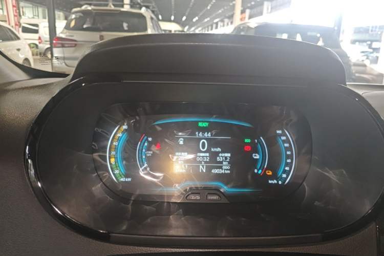 Used Chery QQ Little Ant 2022 Revised Version Sweet Pink Edition Half-Sugar Version Lithium Iron Phosphate 30.7 kWh 30 kW 301 km Instrument Cluster