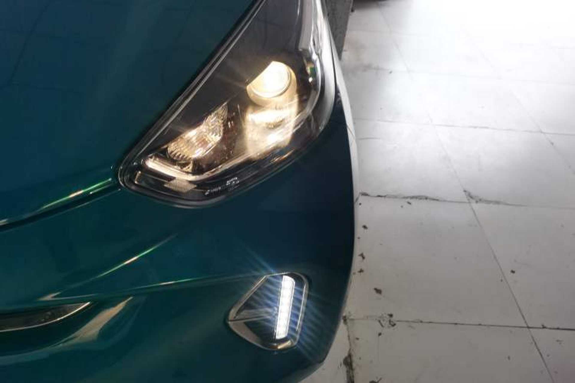 Used Chery QQ Little Ant 2022 Revised Version Sweet Pink Edition Half-Sugar Version Lithium Iron Phosphate 30.7 kWh 30 kW 301 km Left Front Headlight