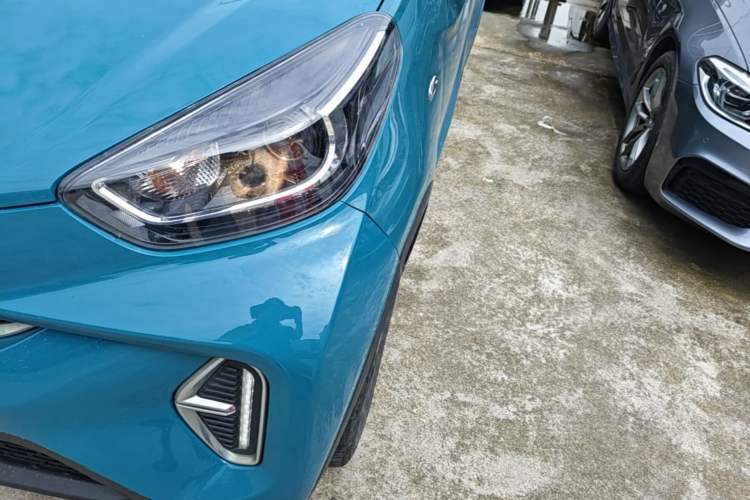 Used Chery QQ Little Ant 2022 Revised Version Sweet Pink Edition Half-Sugar Version Lithium Iron Phosphate 30.7 kWh 30 kW 301 km Left Front Headlight