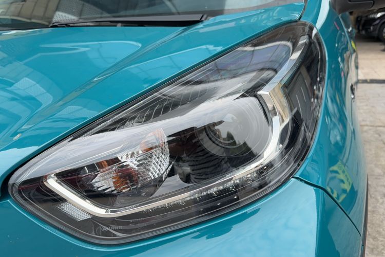 Used Chery QQ Little Ant 2022 Revised Version Sweet Pink Edition Half-Sugar Version Lithium Iron Phosphate 30.7 kWh 30 kW 301 km Left Front Headlight