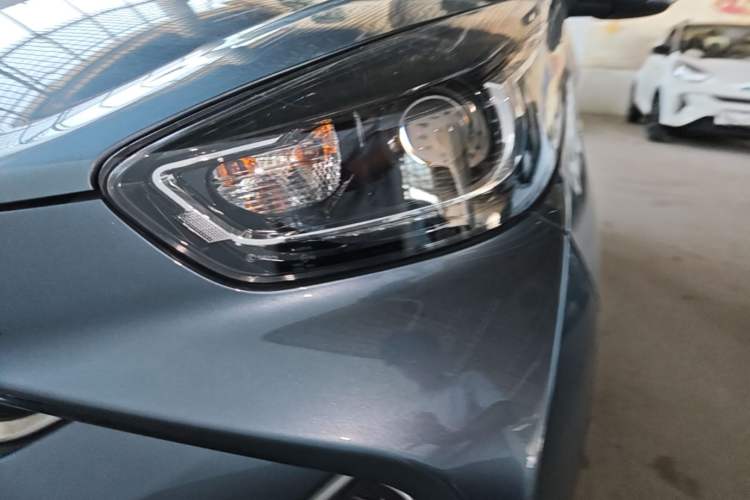 Used Chery QQ Little Ant 2022 Revised Version Sweet Pink Edition Half-Sugar Version Lithium Iron Phosphate 30.7 kWh 30 kW 301 km Left Front Headlight