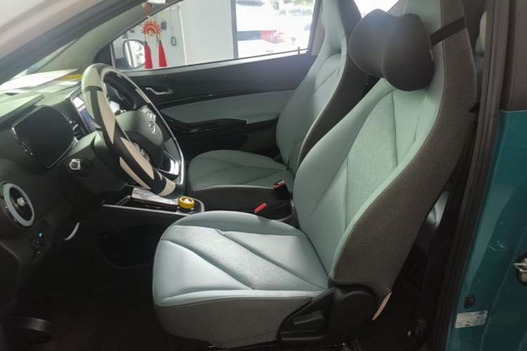 Used Chery QQ Little Ant 2022 Revised Version Sweet Pink Edition Half-Sugar Version Lithium Iron Phosphate 30.7 kWh 30 kW 301 km Left Front Seat