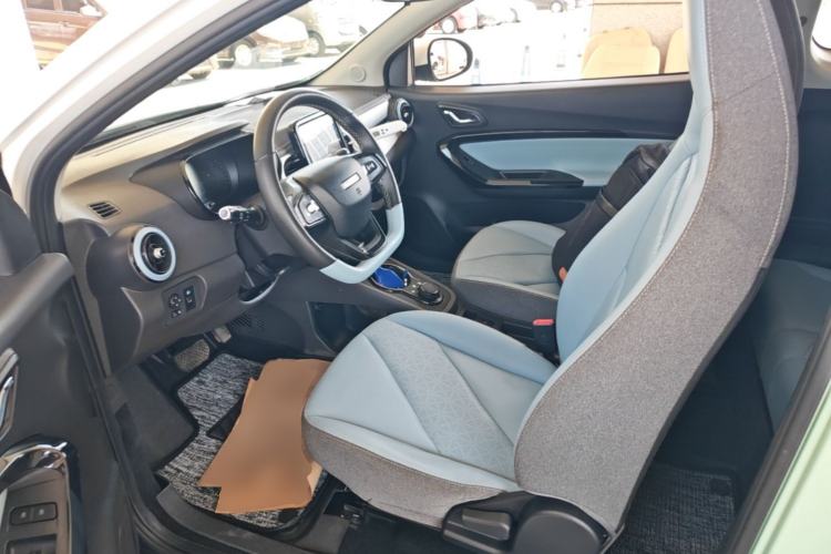 Used Chery QQ Little Ant 2022 Sweet Pink Edition Half-Sugar Version 3-Cell Lithium 30kW 301km Left Front Seat