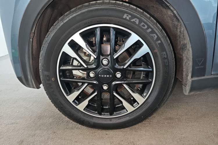 Used Chery QQ Little Ant 2022 Revised Version Sweet Pink Edition Half-Sugar Version Lithium Iron Phosphate 30.7 kWh 30 kW 301 km Left Front Wheel Hub