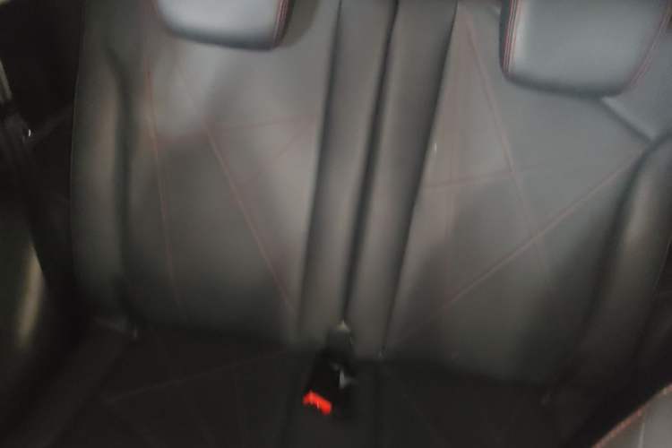 Used Chery QQ Little Ant 2022 Revised Version Sweet Pink Edition Half-Sugar Version Lithium Iron Phosphate 30.7 kWh 30 kW 301 km Left Rear Seat