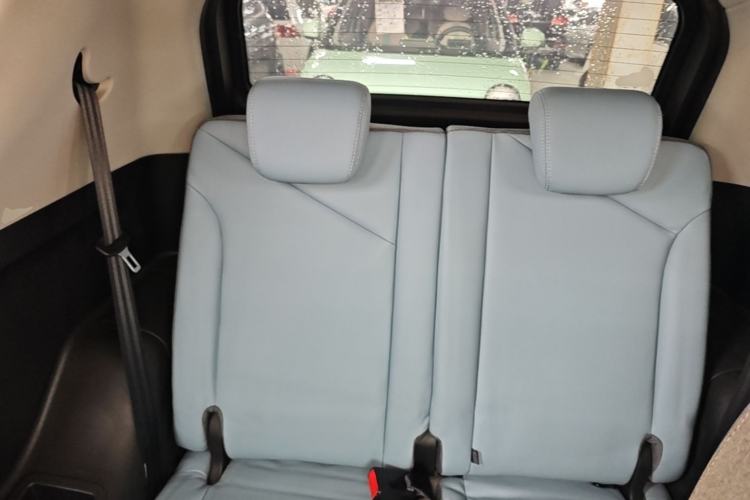 Used Chery QQ Little Ant 2022 Sweet Pink Edition Half-Sugar Version Lithium Iron Phosphate 30 kW 301 km Left Rear Seat