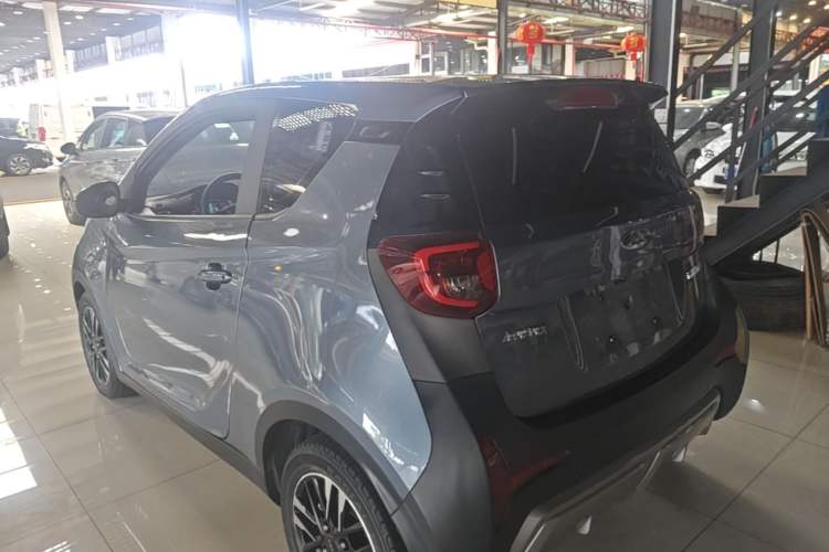 Used Chery QQ Little Ant 2022 Revised Version Sweet Pink Edition Half-Sugar Version Lithium Iron Phosphate 30.7 kWh 30 kW 301 km Rear Left 45 Deg