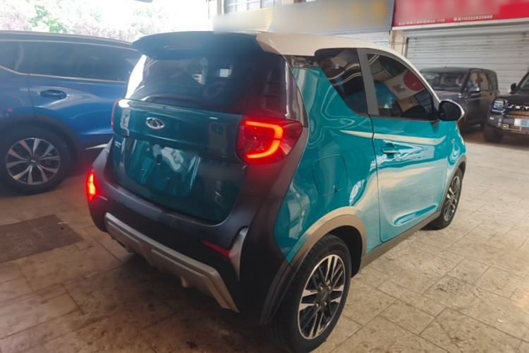 Used Chery QQ Little Ant 2022 Revised Version Sweet Pink Edition Half-Sugar Version Lithium Iron Phosphate 30.7 kWh 30 kW 301 km Rear Right 45 Deg