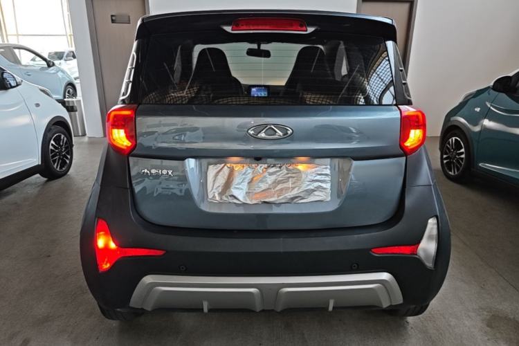 Used Chery QQ Little Ant 2022 Revised Version Sweet Pink Edition Half-Sugar Version Lithium Iron Phosphate 30.7 kWh 30 kW 301 km Rear