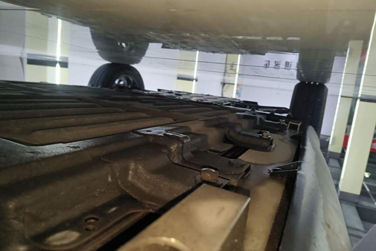 Used Chery QQ Little Ant 2022 Sweet Pink Edition Full-Sugar Version Lithium Iron Phosphate 30 kW 301 km Right Side Sill