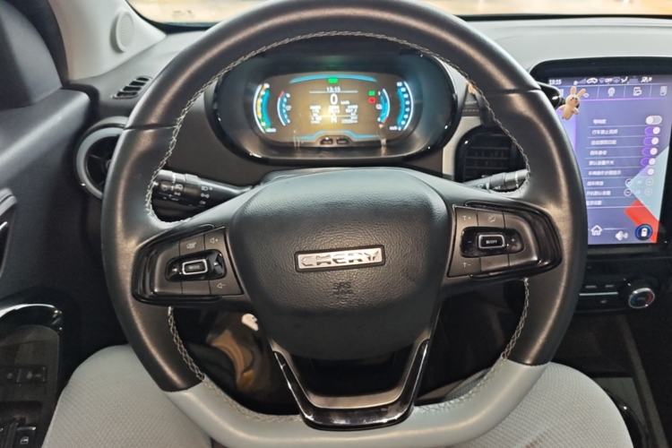 Used Chery QQ Little Ant 2022 Sweet Pink Edition Half-Sugar Version Lithium Iron Phosphate 30 kW 301 km Steering Wheel