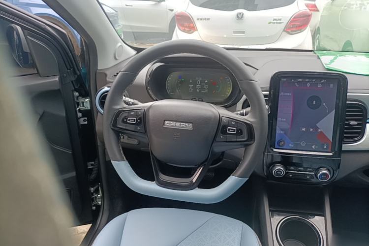 Used Chery QQ Little Ant 2022 Sweet Pink Edition Half-Sugar Version Lithium Iron Phosphate 30 kW 301 km Steering Wheel