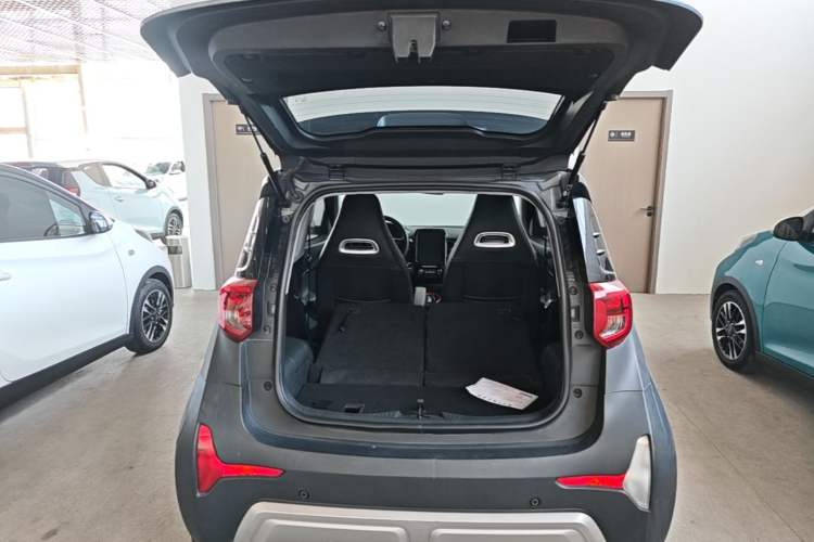Used Chery QQ Little Ant 2022 Revised Version Sweet Pink Edition Half-Sugar Version Lithium Iron Phosphate 30.7 kWh 30 kW 301 km Trunk