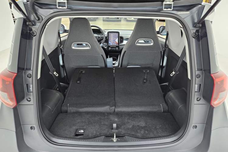 Used Chery QQ Little Ant 2022 Sweet Pink Edition Half-Sugar Version Lithium Iron Phosphate 30 kW 301 km Trunk