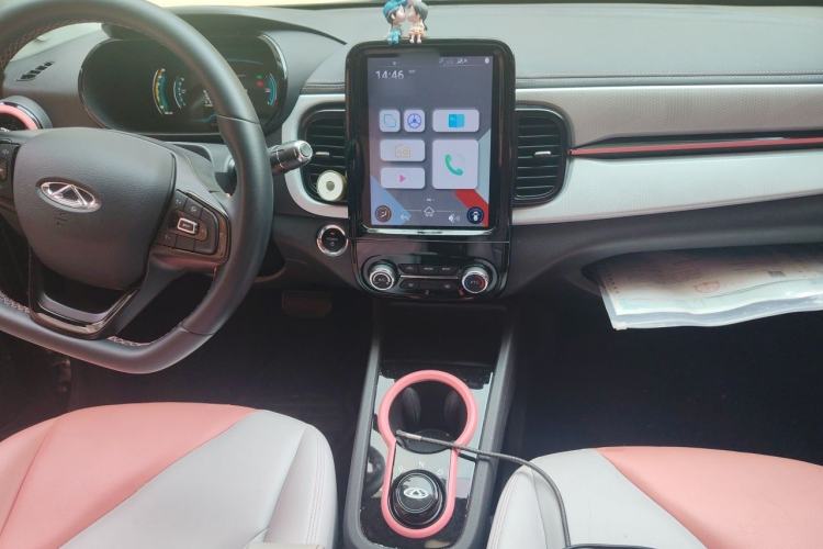 Used Chery QQ Little Ant 2022 Sweet Pink Edition Half-Sugar Version Lithium Iron Phosphate 30 kW 301 km Center Console