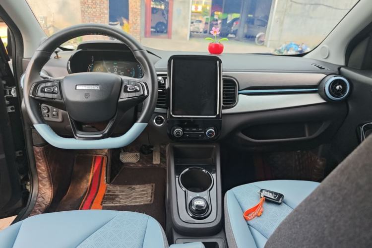 Used Chery QQ Little Ant 2022 Sweet Pink Edition Half-Sugar Version Lithium Iron Phosphate 30 kW 301 km Center Console