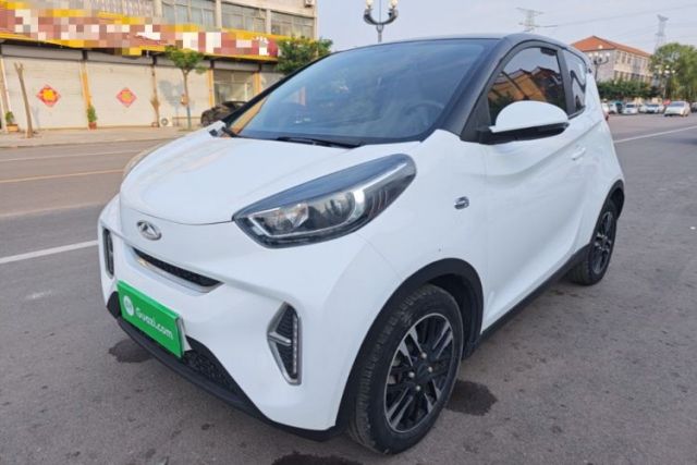 Ojetý Chery QQ Little Ant 2022 Restyled Version Sweet Pink Edition Half-Sugar Version 30.6 kWh 30 kW 301 km